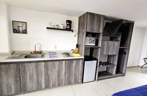 Ciudad Lopez Mateos Apartment | C3-S01 EXECUTIVE SUITE at ITESM CEM Furnished Suite Equipped Kitchen Parking
