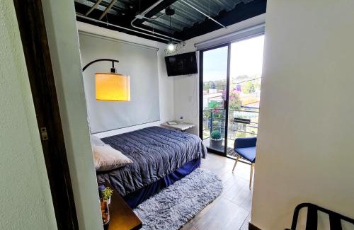 Ciudad Lopez Mateos House | C46-R07 STUDIOS at ITESM CEM Families Tourists & Travelers Choice Foreign Students Companies Executives WELCOME! 10min Izcalli-15min Esmeralda-20min Sátelite-25min AIFA