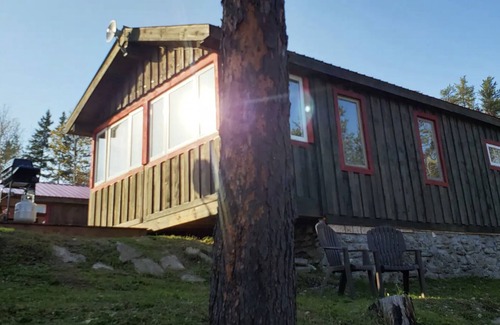 Timiskaming District Cabin | C5 - Cozy Lakeside Cottage in Temiskaming Shores
