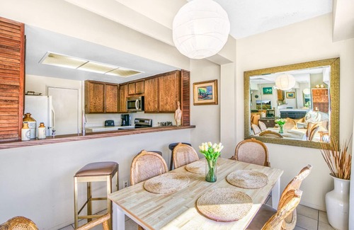 Avalon Condo | C63: 3BD CONDO + Balcony + 2 bathrooms