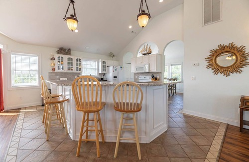 Pine Island House | C6438 Angel of the Isle. 9 BR Pine Island Dream, Pool, Hot Tub, Pets OK