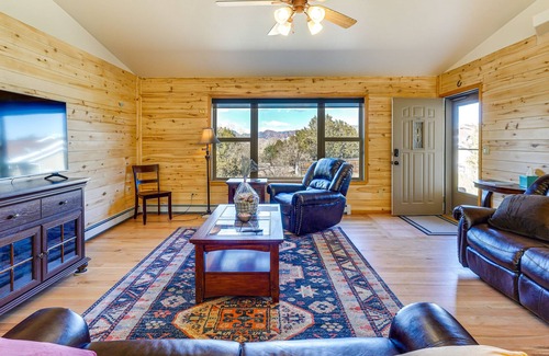 Canon City House | Cañon City Vacation Rental w/ Stunning Views!
