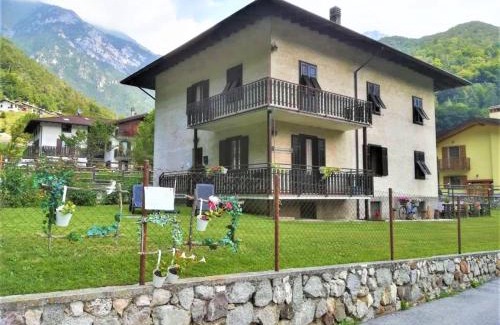 Mezzolago Apartment | Ca' Albano