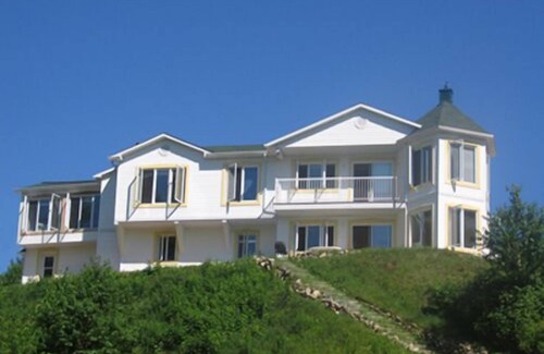 Ferme-Neuve Apartment | Unit C - Studio Private/Beachfront/Kayaks,/Starlink Internet