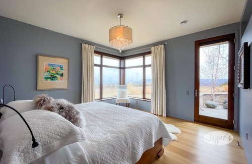 The Blue Mountains Other | 3 bdrm, 3 bath Country Home, 10 acres, private, hot tub, view of Georgian Bay!