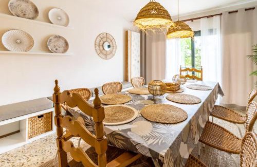 Quart Ski Chalet | Ca La Iaia Casa con piscina y jardín