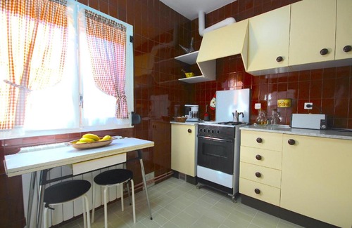 Salas de Pallars Apartment | Ca La Lluïsa - Holiday Apartment