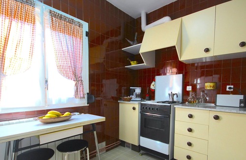 Salas de Pallars Apartment | Ca La Lluisa - holiday apartment