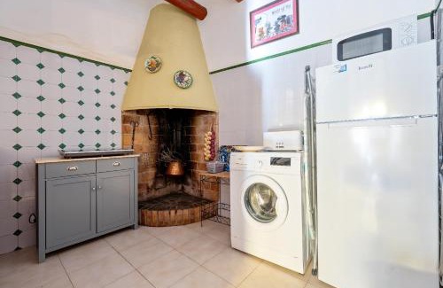 Santes Creus House | Ca La Maria