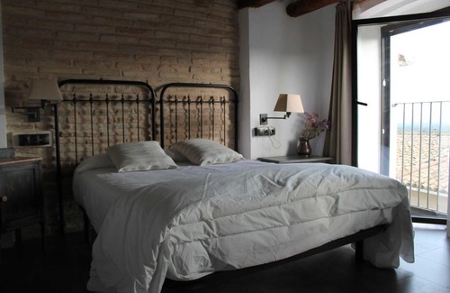 Tivissa House | CA LA MUM