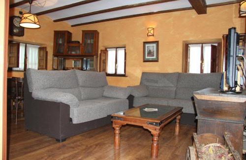 Proaza House | Ca María Fayas