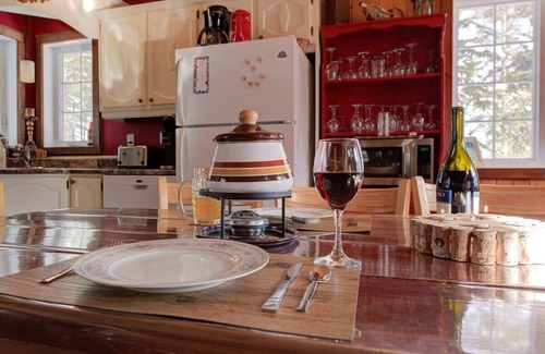 Notre-Dame-Auxiliatrice-de-Buckland Ski Chalet | Le Yéti-Rama spa