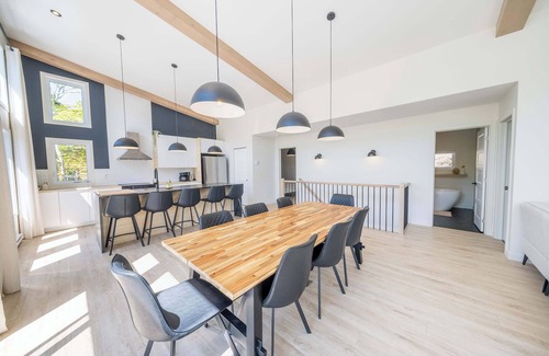 Notre-Dame-Auxiliatrice-de-Buckland Ski Chalet | Spa, Mountain, Pool table - Le Haut 132