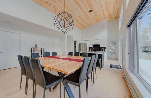 Petite-Riviere-Saint-Francois Ski Chalet | Chalet le 33 SPA