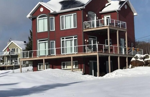 Petite-Riviere-Saint-Francois House | Cottage CIN-57-2 | Petite-Rivière-St-François