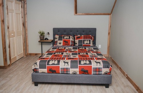 L'lle-du-Grand-Calumet Cottage | Lux/waterfront all inclusive on Ottawa River🛶🚣🎣