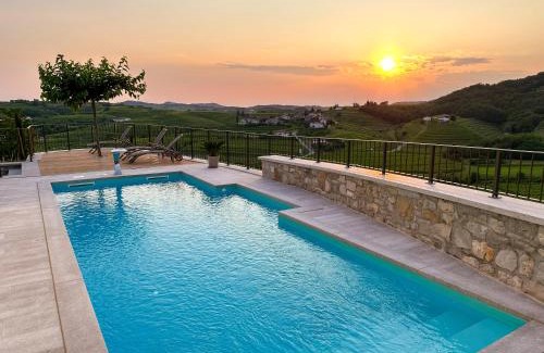 Brda Apartment | Ca' S Lorenz - A Luxury 100m2 Apartment in a Chic Vineyard Villa