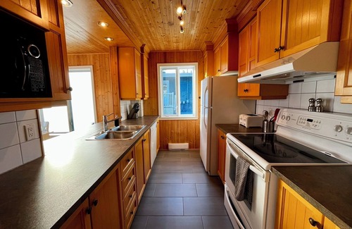 Saint-Francois-Xavier-de-Brompton Cottage | P'tit St-François