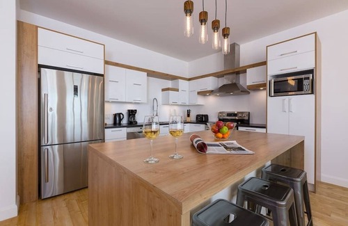 Saint Pierre d'Orleans Apartment | Hôtel à la maison - L'Insulaire, Spa et Vue