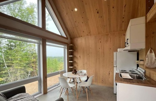 Sainte-Marguerite-du-Lac-Masson Cabin | Vrbo Property