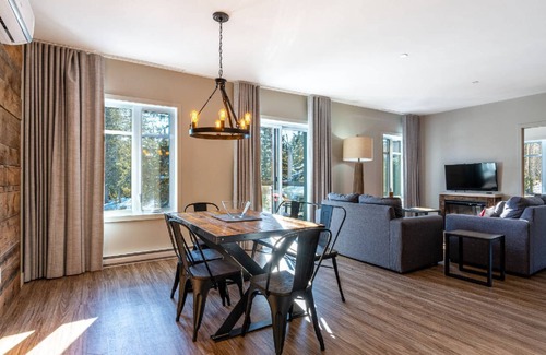 Sainte-Marguerite-du-Lac-Masson Apartment | The Viking Resort & Marina is a resort located in the Laurentians region.