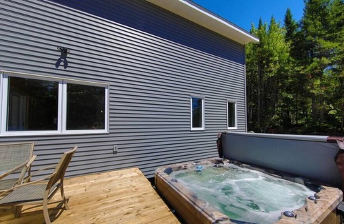 Chertsey Ski Chalet | Chalet troisM -SPA- PetFriendly ($)