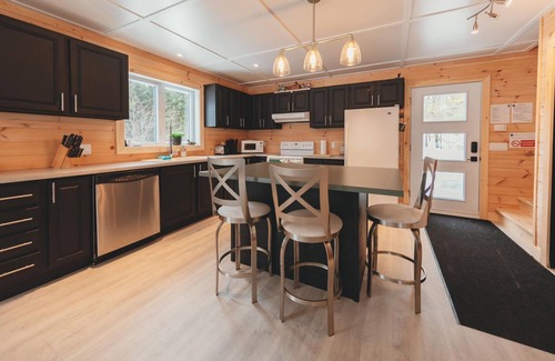 Chertsey Ski Chalet | Chalet troisM -SPA- PetFriendly ($)
