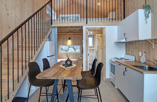 Sainte-Marguerite-du-Lac-Masson Ski Chalet | Discover Glamping in the comfort of this mini chalet