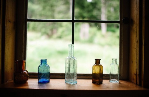 East Thurlow Island Cottage | Oceanfront Little Wren wilderness cabin with spectacular view.