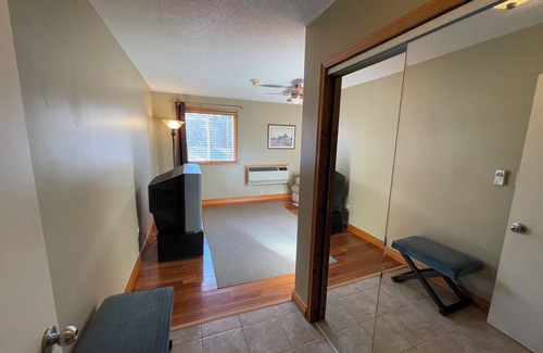 Unorganized Centre Parry Sound Cabin | Bucks Lodge and Grill