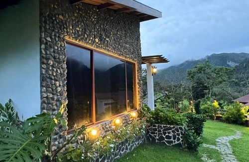 Panama Oeste Province Cottage | Cabaña Pika 01 by Pika Cabins