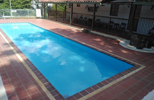 San Gil Cabin | Cabaña 043 con Piscina Villa Sofia en San Gil Ideal Para Familias