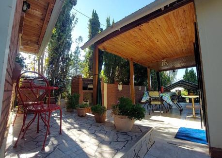 Cacheuta Ski Chalet | Cabaña Casa Amarilla