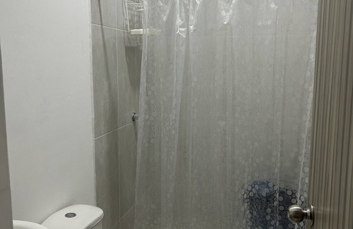 Santa Cruz de Lorica Cabin | Cabaña Completa a 50 Metros de la Playa y en Zona Urbana del Pueblo