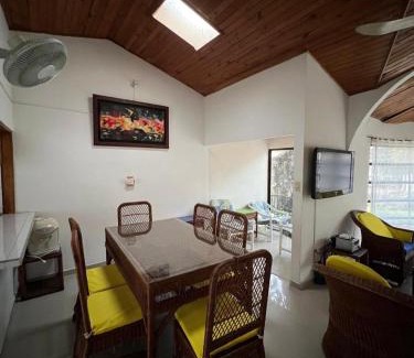 Melgar House | Cabaña - Condominio El Rincón del Edén