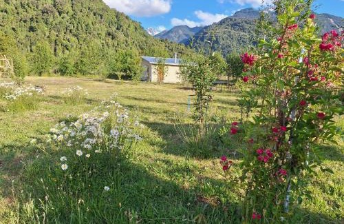 Hornopiren National Park Apartment | cabaña de campo y descanso, vista al volcán aiconsur