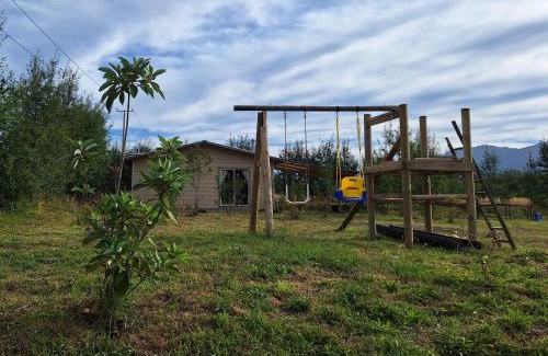 Hornopiren National Park Apartment | cabaña de campo y descanso, vista al volcán aiconsur