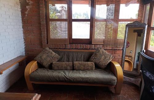 Tzintzuntzan House | Cabaña de los Sentidos