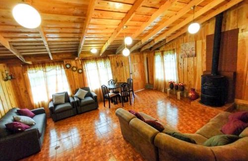 Copey Ski Chalet | Cabaña Emperador – The place for QUETZALS lovers!