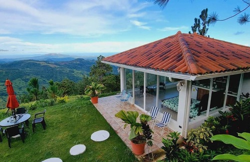 Sora Cabin | Cabaña JUNIOR con la Mejor vista en altos del Maria