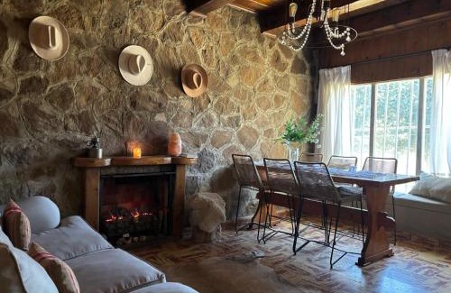 Alumine House | Cabaña para 4 personas, zona centro, vista al Rio Aluminé