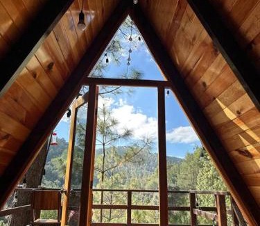 San Jose del Pacifico Ski Chalet | Cabaña privada en el bosque, cerca al rio Starlinkk