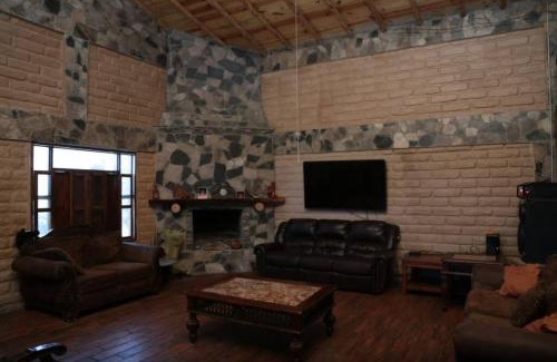 San Antonio de Las Alazanas Ski Chalet | Cabaña Promesa Divina