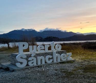 Puerto Cristal House | Cabaña Puerto Sánchez RYS Patagonia A