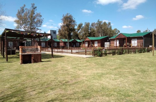 Francisco Alvarez House | Cabañas, bungalows, casas, departamentos, a 41 km de la Capital Federal
