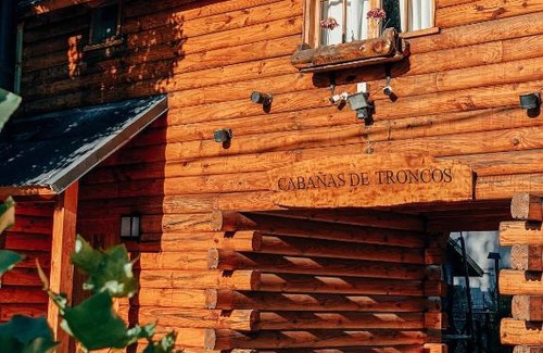 Lanin National Park Cabin | Cabañas de Troncos