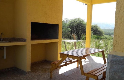 Villa Cura Brochero Ski Chalet | Cabañas El Conejo Negro