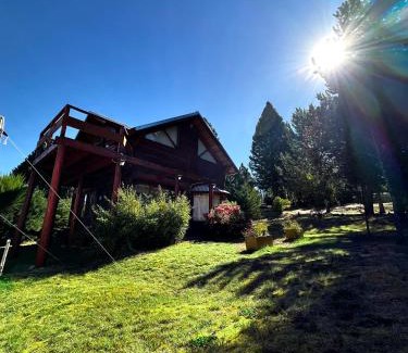 Lago Puelo Cabin | Cabañas El Refugio de Puelo