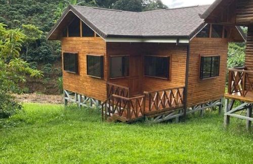 Central Valley Cabin | Cabañas La Laguna