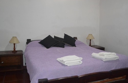 Capilla del Monte Hotel | Cabañas Los Relinchos